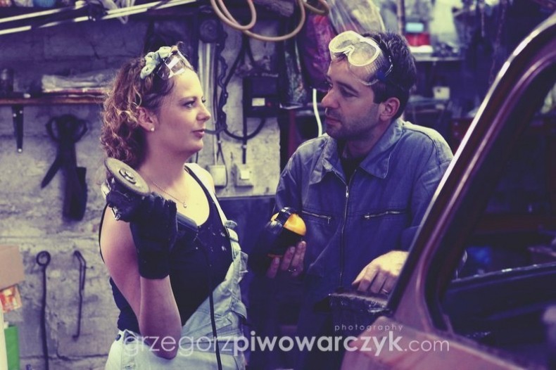 GE_02_garage_wedding_photo_session_sesja_slubna w garazu_wroclaw